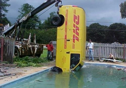 dhl-pool4.jpg