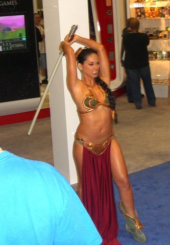 olivia munn in slave leia outfit 