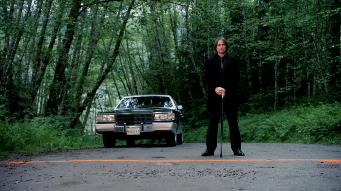 Mr Gold toes the line.png