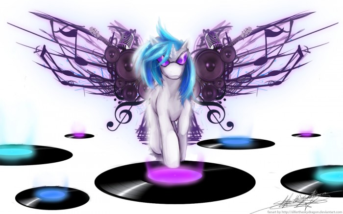 DJ pon3 on record.jpg