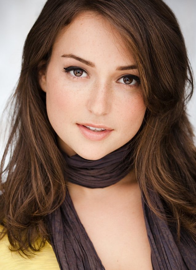 perfect brunette - Milana Vayntrub.jpg