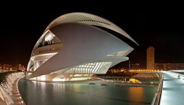 El Palau de les Arts Reina Sofía in Valencia, Spain.jpg