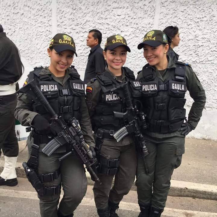 Pretty Policia.jpg