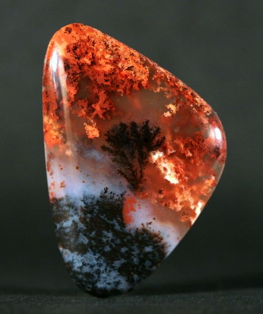 idaho-lava-fountain-agate