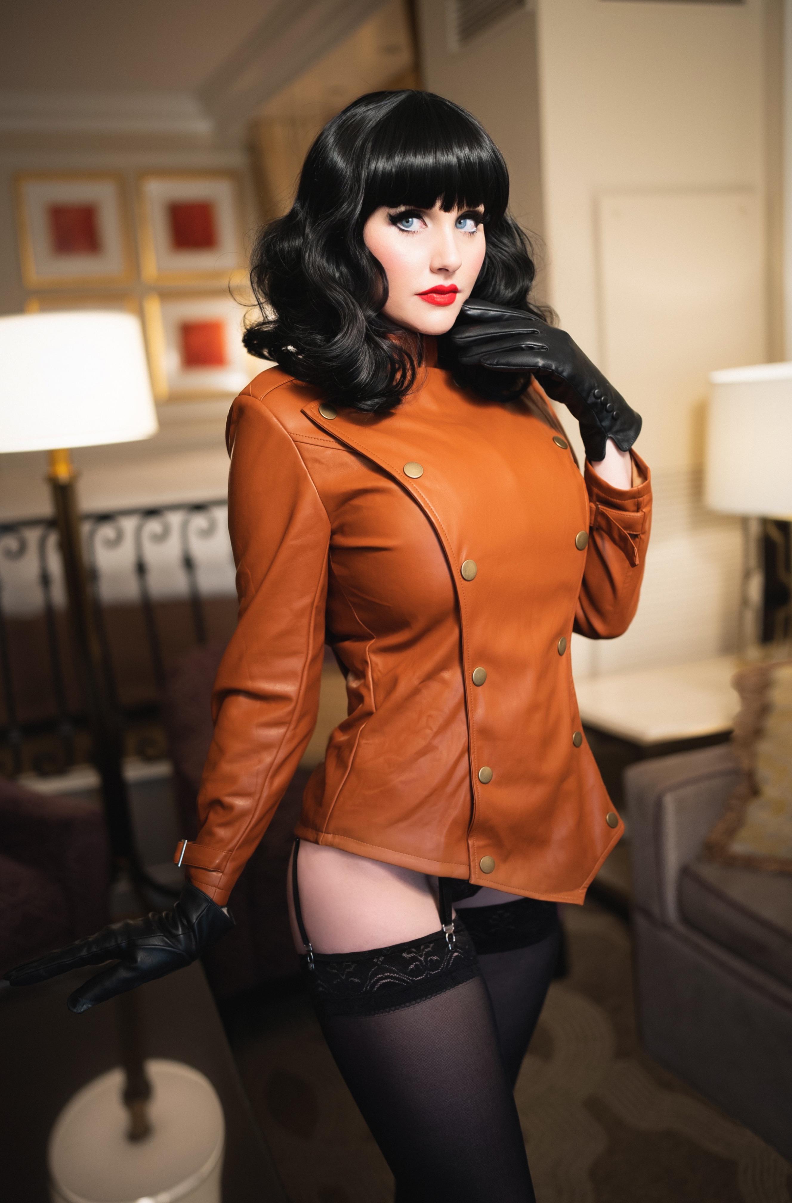 Angie Griffin as The Rocketeer - MyConfinedSpace