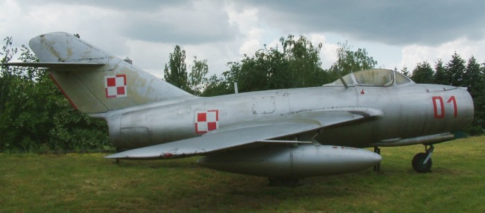 MiG-15_RB1.jpg (290 KB)