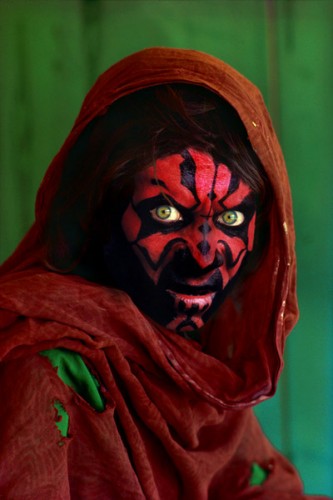 NGCwoman_darthmaul.jpg (57 KB)